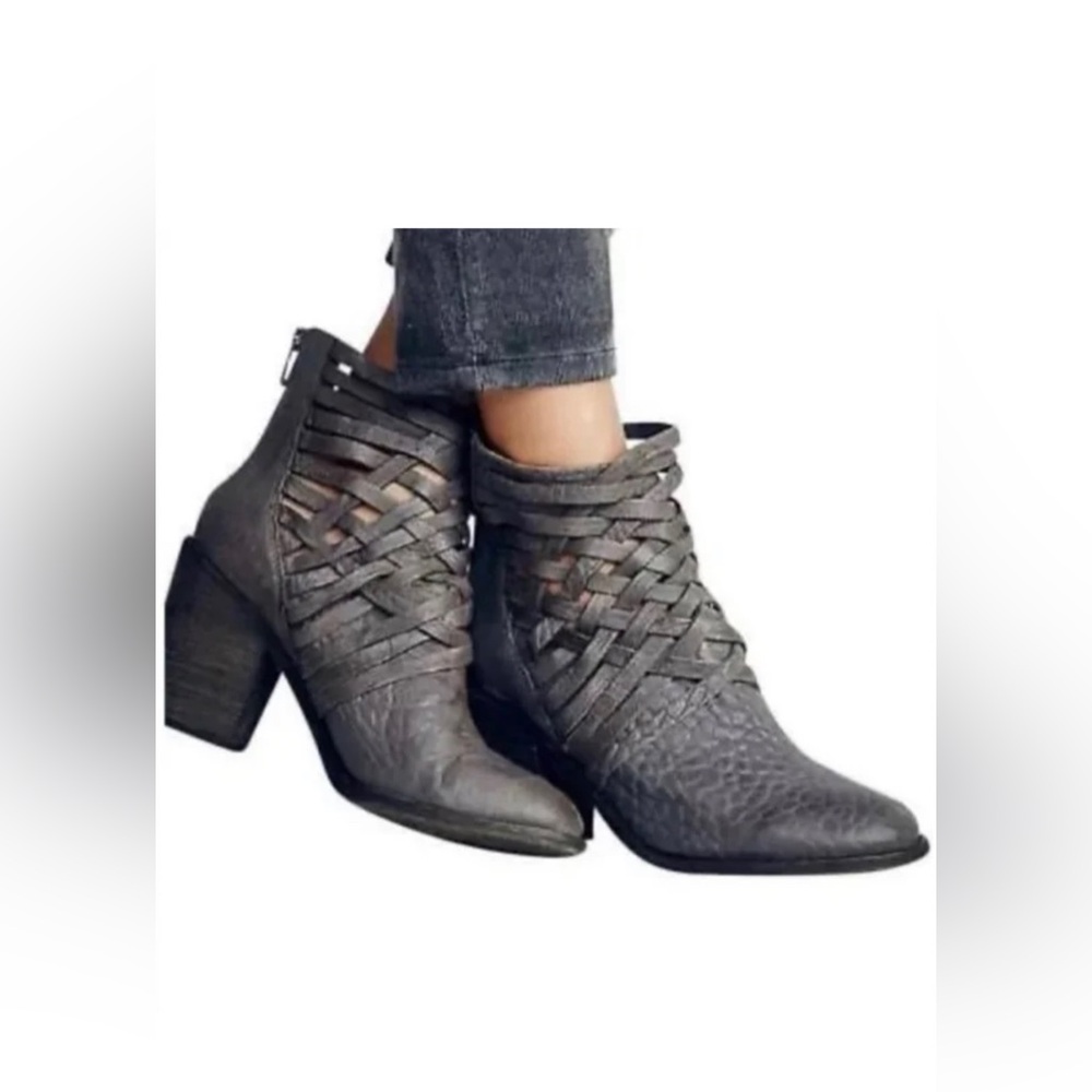 Free People Carrera Stacked Heel Black Boots Braided Size 38 Distressed Bohemian - Picture 2 of 13